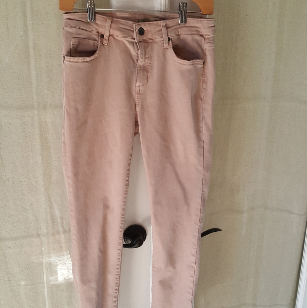 Pink Joe's jeans